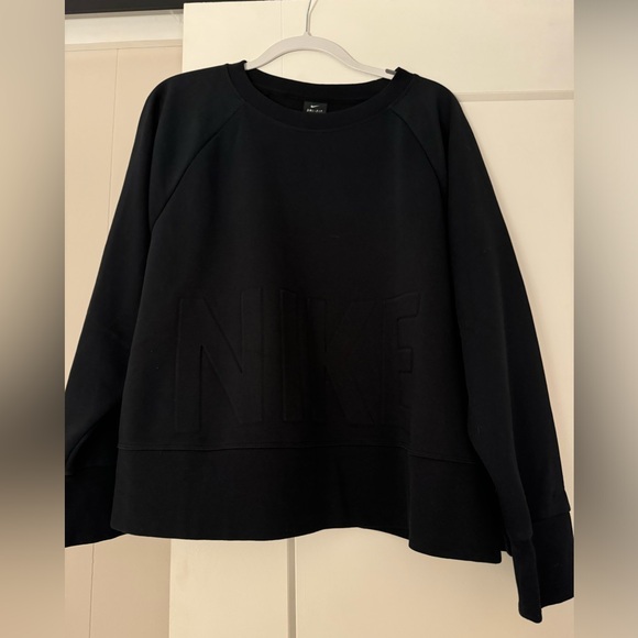 Black Nike Crewneck - Picture 5 of 5